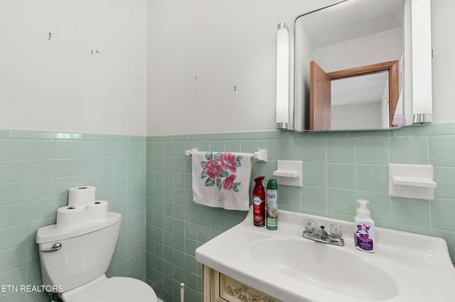 776 Hamilton St, Alcoa, TN 37701
