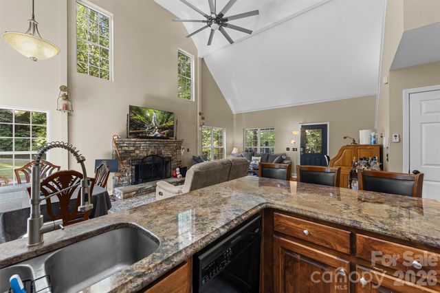 315 Honey Locust Lane, Whittier, NC 28789