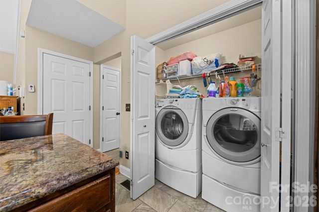 315 Honey Locust Lane, Whittier, NC 28789