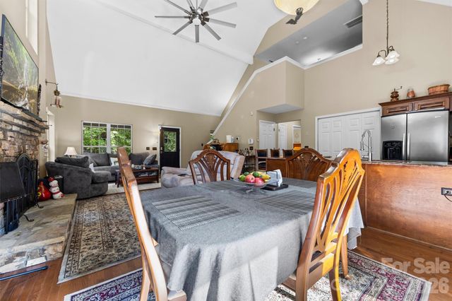 315 Honey Locust Lane, Whittier, NC 28789