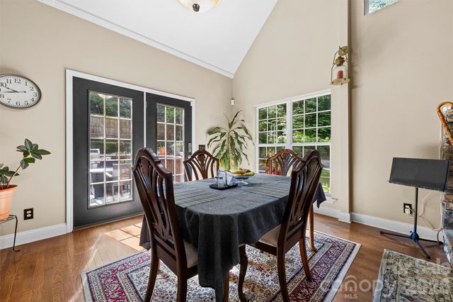 315 Honey Locust Lane, Whittier, NC 28789