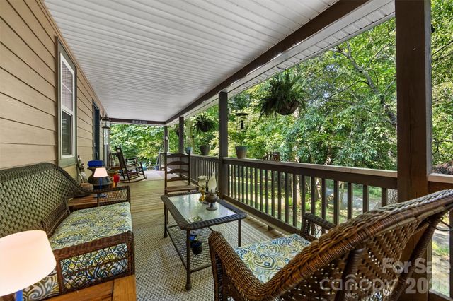 315 Honey Locust Lane, Whittier, NC 28789