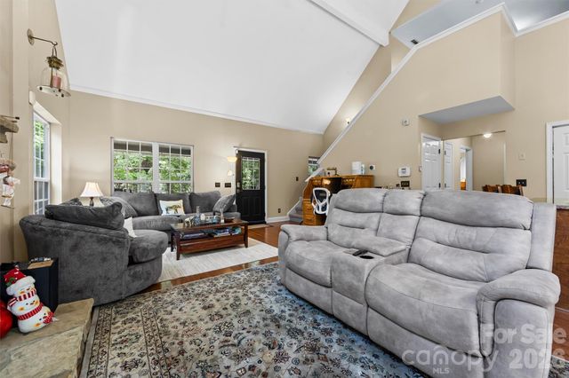 315 Honey Locust Lane, Whittier, NC 28789