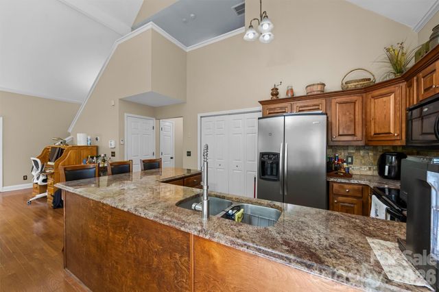 315 Honey Locust Lane, Whittier, NC 28789
