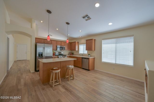 12461 N Crimson Vista Drive, Marana, AZ 85658