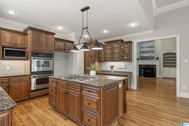 1408 COVE PARK CIRCLE, Hoover, AL 35242