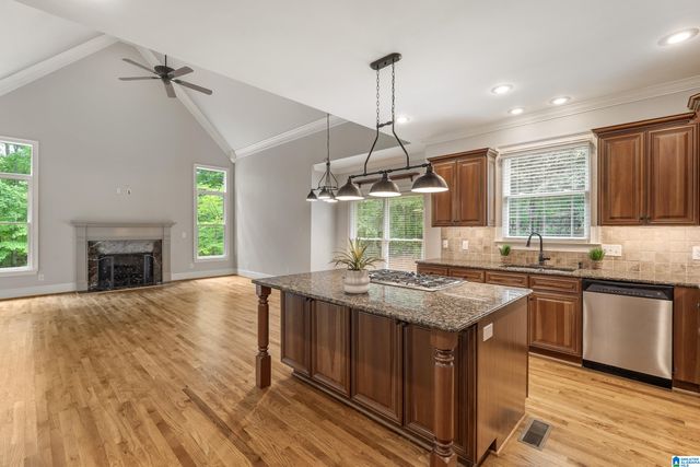 1408 COVE PARK CIRCLE, Hoover, AL 35242