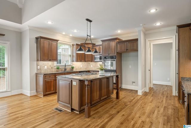 1408 COVE PARK CIRCLE, Hoover, AL 35242