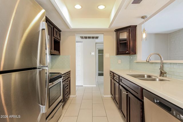 5010 W KALER Drive, Glendale, AZ 85301