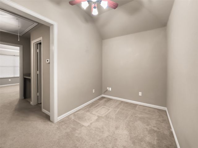 5801 Mira Lago Lane, Arlington, TX 76017