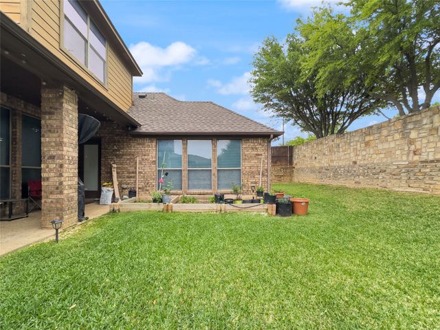 5801 Mira Lago Lane, Arlington, TX 76017
