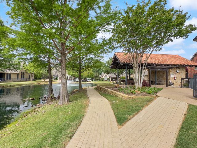 5801 Mira Lago Lane, Arlington, TX 76017