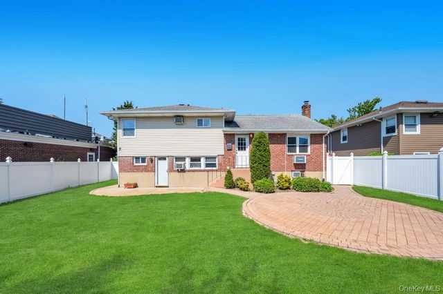 2297 Arby Court, Wantagh, NY 11793