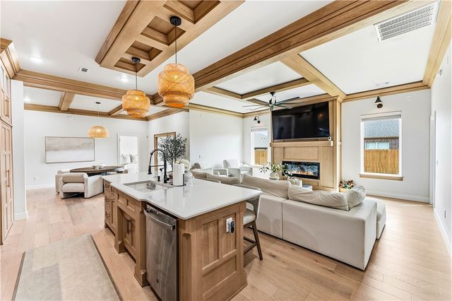 541 Bronco Street, Centerton, AR 72719