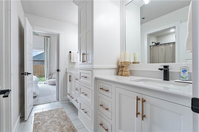 541 Bronco Street, Centerton, AR 72719