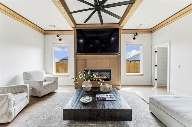 541 Bronco Street, Centerton, AR 72719