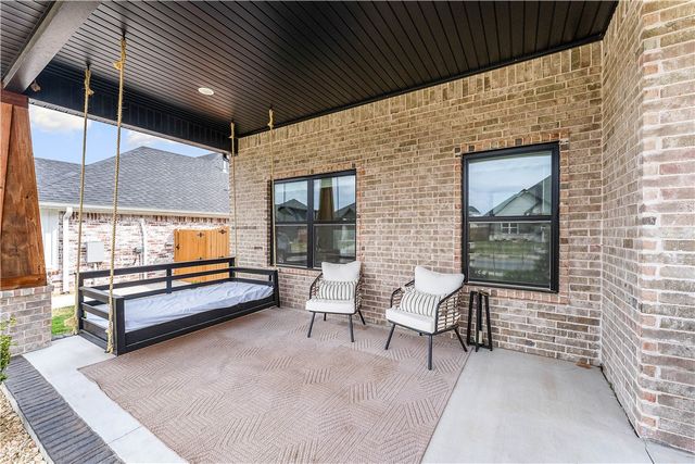 541 Bronco Street, Centerton, AR 72719