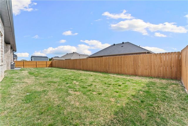 541 Bronco Street, Centerton, AR 72719