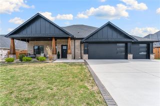 541 Bronco Street, Centerton, AR 72719