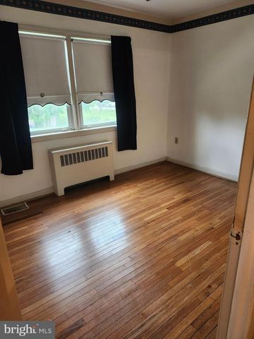 927 HAMILTON ST, Norristown, PA 19401