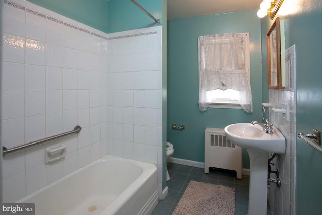 927 HAMILTON ST, Norristown, PA 19401