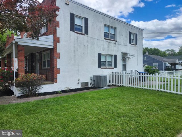 927 HAMILTON ST, Norristown, PA 19401