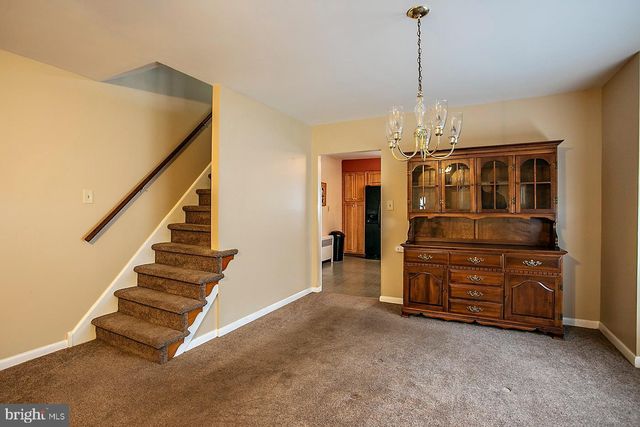 927 HAMILTON ST, Norristown, PA 19401