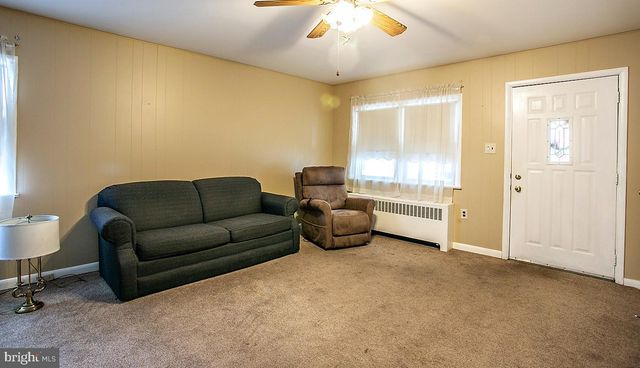 927 HAMILTON ST, Norristown, PA 19401