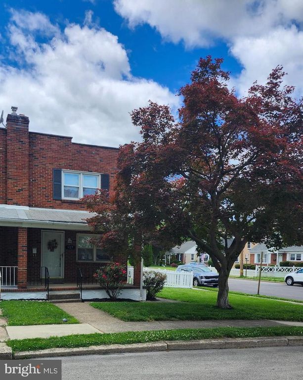 927 HAMILTON ST, Norristown, PA 19401