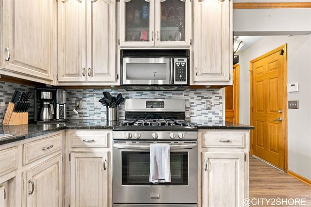 6719 Crown Point Drive, Hudsonville, MI 49426