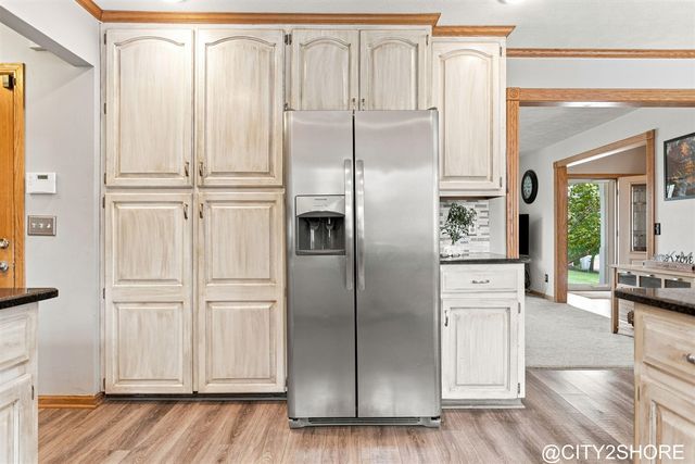 6719 Crown Point Drive, Hudsonville, MI 49426