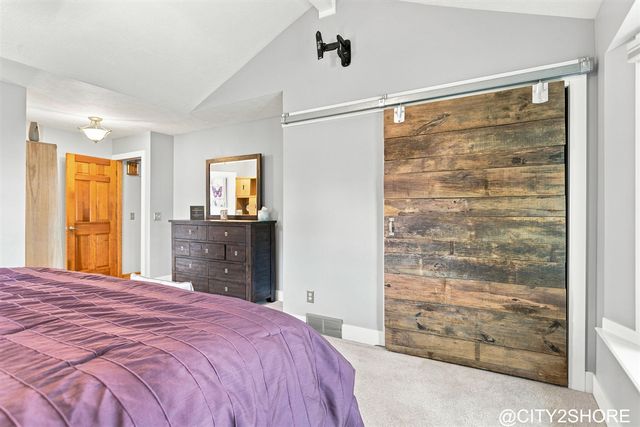 6719 Crown Point Drive, Hudsonville, MI 49426