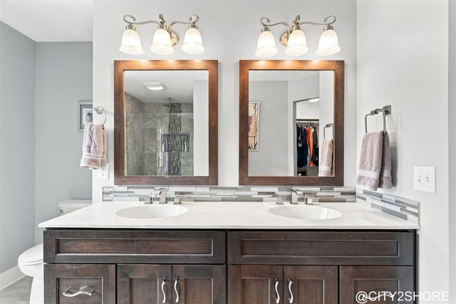6719 Crown Point Drive, Hudsonville, MI 49426