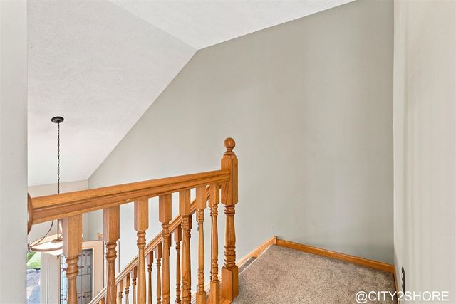 6719 Crown Point Drive, Hudsonville, MI 49426