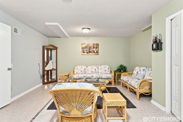 6719 Crown Point Drive, Hudsonville, MI 49426
