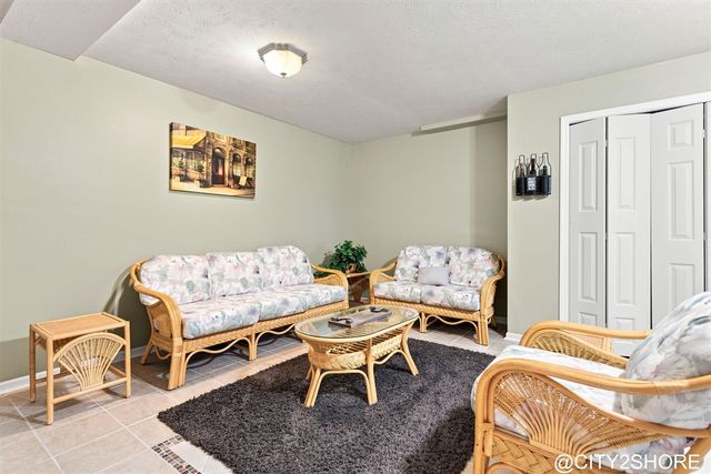 6719 Crown Point Drive, Hudsonville, MI 49426