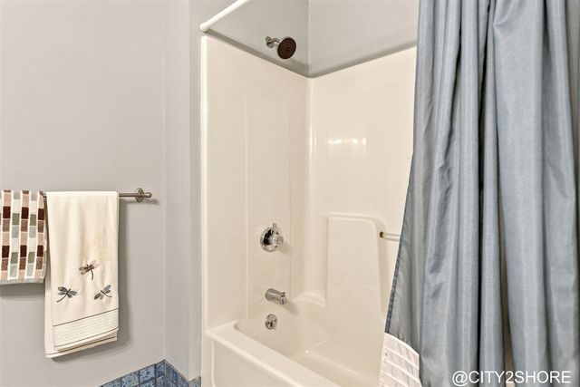 6719 Crown Point Drive, Hudsonville, MI 49426