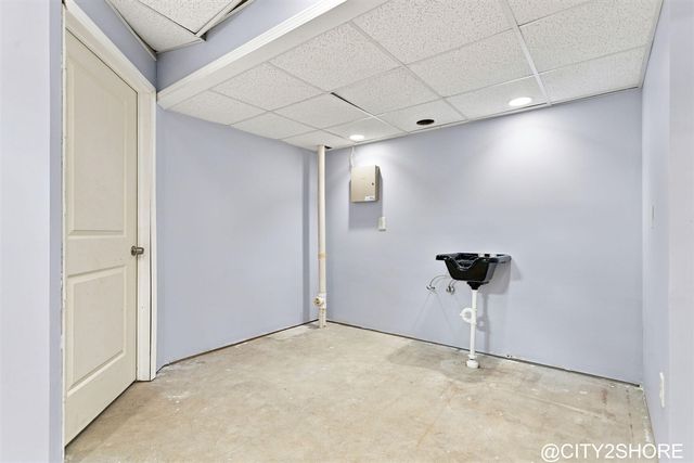 6719 Crown Point Drive, Hudsonville, MI 49426