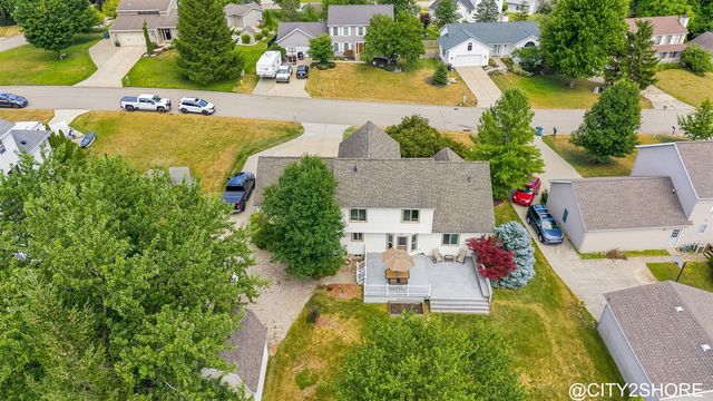 6719 Crown Point Drive, Hudsonville, MI 49426