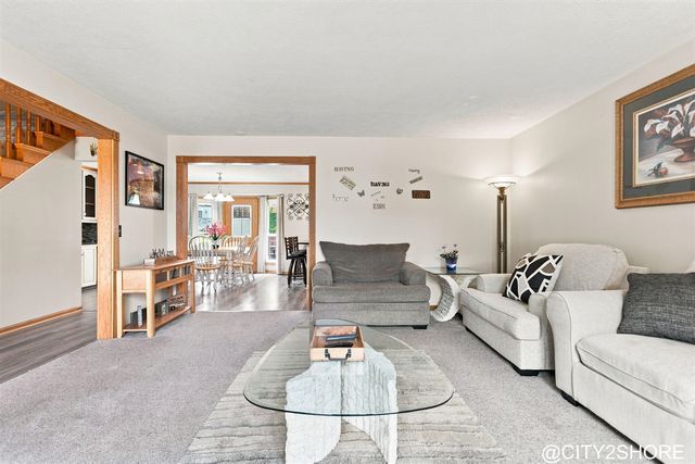6719 Crown Point Drive, Hudsonville, MI 49426