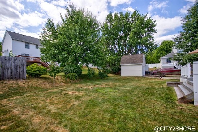 6719 Crown Point Drive, Hudsonville, MI 49426