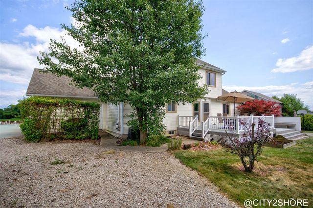6719 Crown Point Drive, Hudsonville, MI 49426