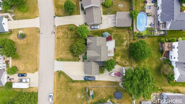 6719 Crown Point Drive, Hudsonville, MI 49426