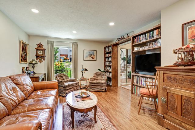 1417 WAGON TRAIN Drive SE, Albuquerque, NM 87123