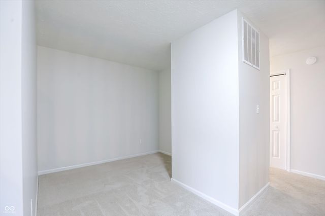 3040 Bayberry Court W, Carmel, IN 46033