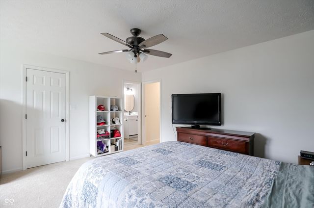 3040 Bayberry Court W, Carmel, IN 46033