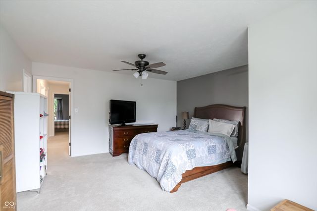 3040 Bayberry Court W, Carmel, IN 46033