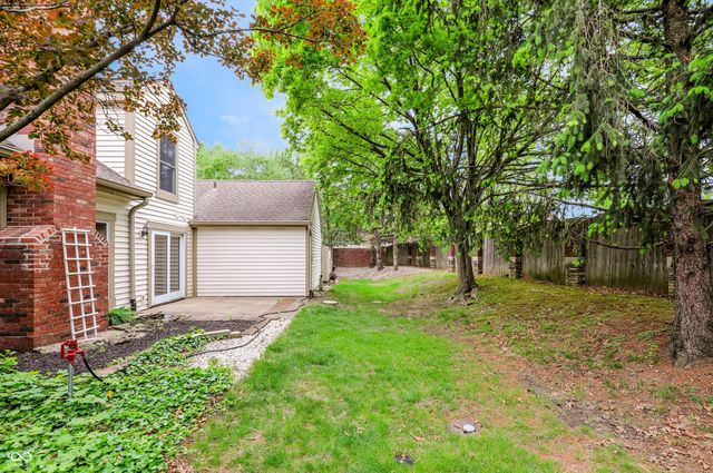 3040 Bayberry Court W, Carmel, IN 46033