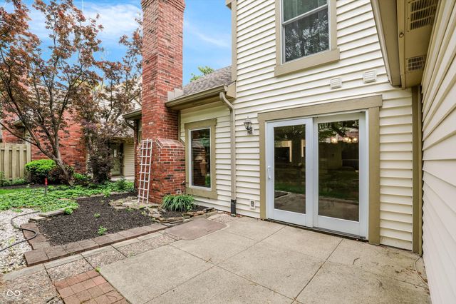 3040 Bayberry Court W, Carmel, IN 46033
