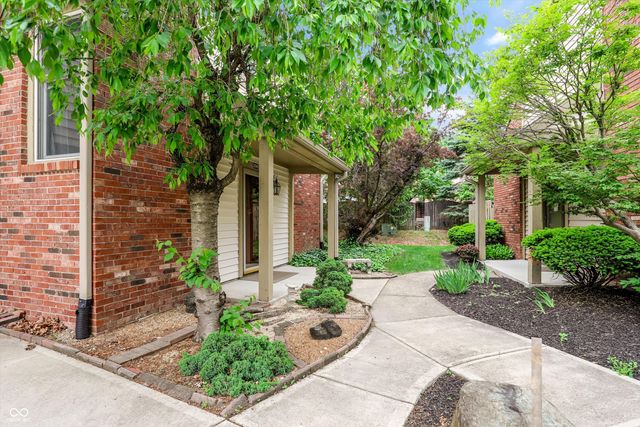 3040 Bayberry Court W, Carmel, IN 46033